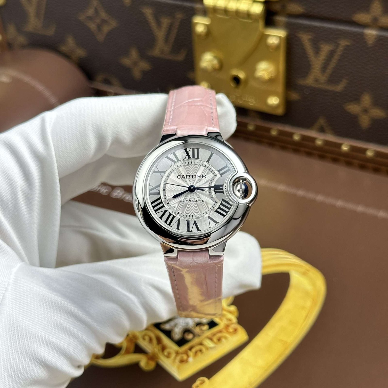 Cartier Ballon Bleu Luxury Fake Watches Women Pink Leather Strap AF Factory 33mm