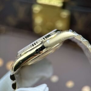 Rolex Day-Date Geen Dial Calibre 3255 Movement Super Clone RC Factory 40mm - Heavyweight - Image 10