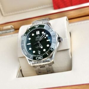 Omega Best Replica Watch Seamaster Diver 300M Dial Green VS Factory 42mm - Image 3