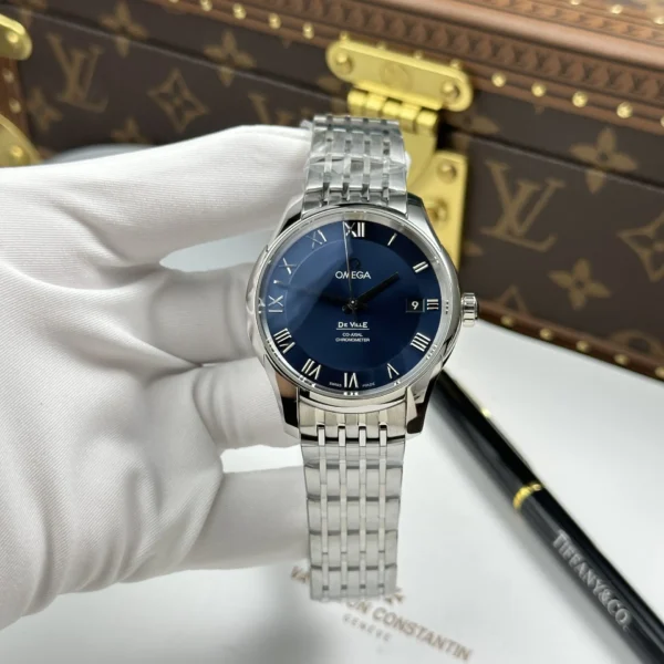 Dong-Ho-Omega-Rep-Cao-Cap-De-Ville-Co-Axial-Chronometer-8500-Mat-Duong-Day-Kim-Loai-41mm-1.jpg.webp