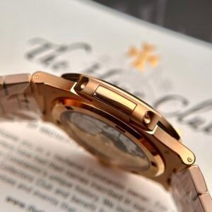 Patek Philippe Nautilus 5711 Brown Dial Rose Gold Case 40mm - Image 3
