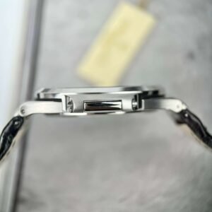 Patek Philippe Nautilus 5711 Replica Watch Leather Strap Green Dial 40mm - Image 6
