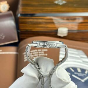 Patek Philippe Nautilus 5811 Watch Superclone - Image 8
