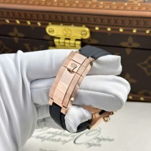 Rolex Cosmograph Daytona 116515LN Rose Gold Plated Black Dial 40mm - Image 13