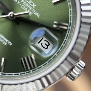 Rolex Day-Date Green Dial RC Factory 40mm - Heavyweight - Image 6