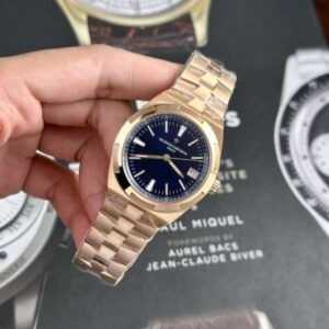 Vacheron Constantin Overseas 4500V Blue Dial 41mm - Image 10
