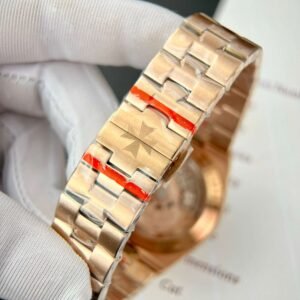 Vacheron Constantin Watch 11 Overseas 5500V 42.5mm - Image 3