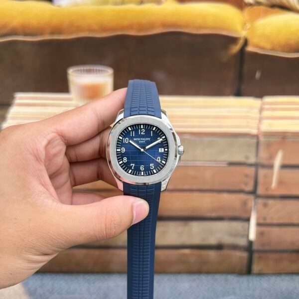 Patek-Philippe-Aquanaut-5168G-Replica-Cao-Cap-Nhat-Blue-Dial-42-1-600x600-1.jpg