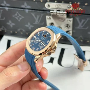 Patek Philippe Aquanaut 5261R Blue Dial Rubber Strap 40mm - Image 3