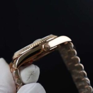 Rolex Natural Mother-of-Pearl Dial Moissanite Gold-Plated Day-Date 40mm - Image 4