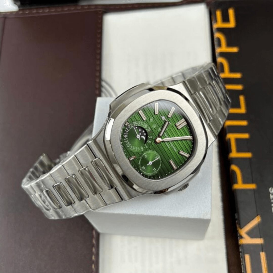 Patek Philippe Nautilus 5712 Replica 1:1 Watch Green Dial 40mm