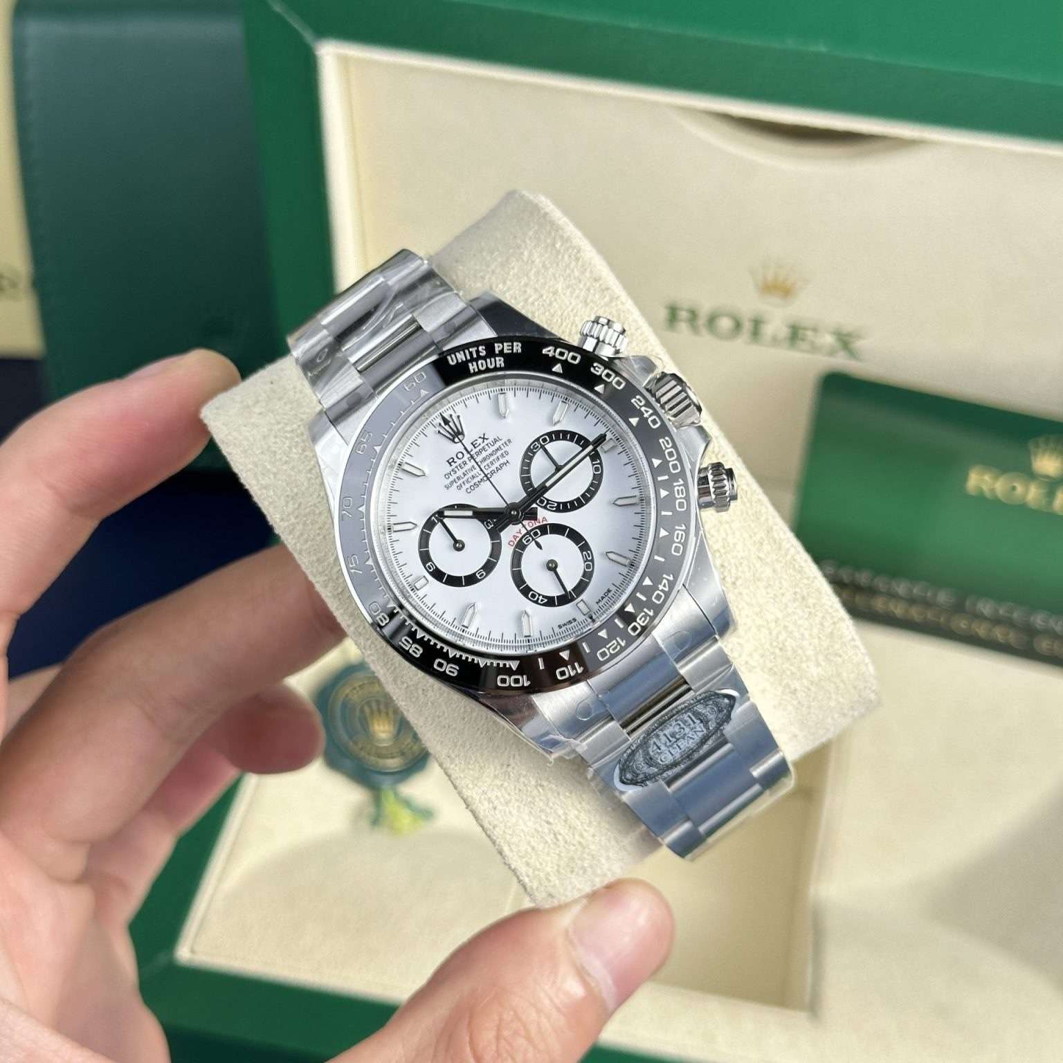Rolex Panda Daytona 126500LN 40mm Clean Factory
