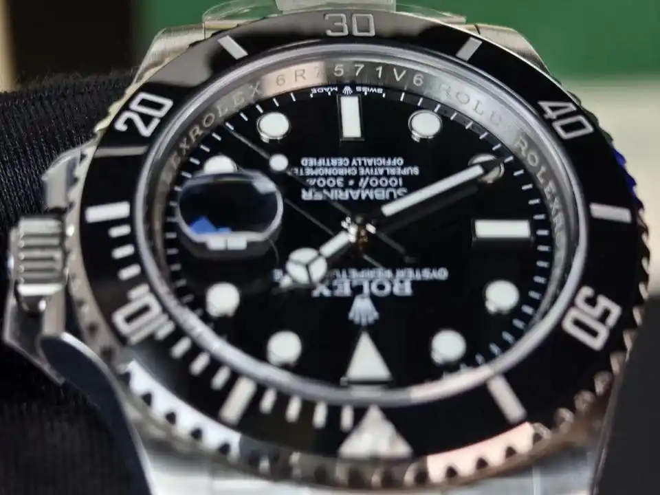 Sapphire crystal watch